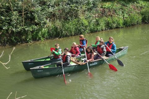 vals-catamaran sailing with Dijle Floats