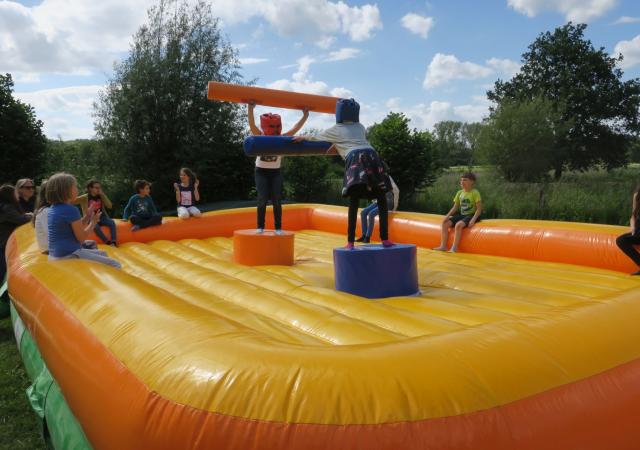 Jump & Fight Feestje @ Dijle Floats